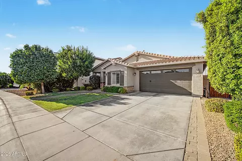 Exterior - 2526 E Tonto Dr, Gilbert, AZ 85298 photo 5 of 10