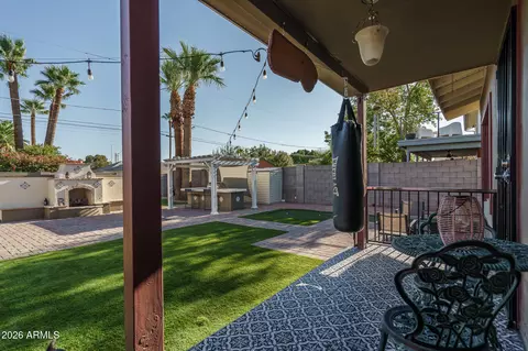 Exterior - 115 W Granada Rd, Phoenix, AZ 85003 photo 2 of 17