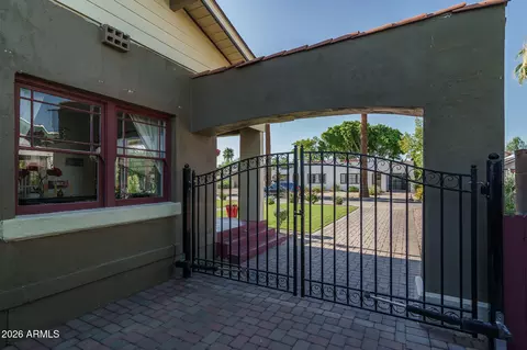 Exterior - 115 W Granada Rd, Phoenix, AZ 85003 photo 15 of 17