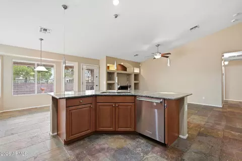 Kitchen - 3562 E Red Oak Ln, Gilbert, AZ 85297 photo 4 of 4