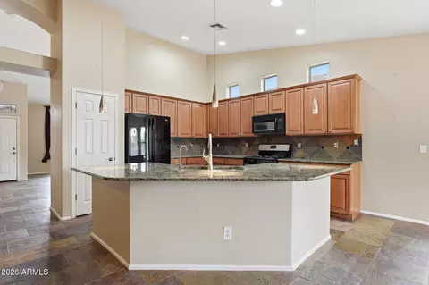 Kitchen - 3562 E Red Oak Ln, Gilbert, AZ 85297 photo 1 of 4