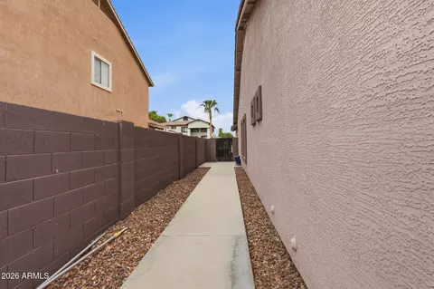 Entry Way - 3562 E Red Oak Ln, Gilbert, AZ 85297 photo 2 of 2