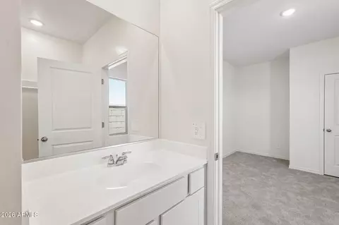 Bath - 10136 W Devonshire Ave, Phoenix, AZ 85037 photo 2 of 6