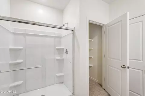 Bath - 10136 W Devonshire Ave, Phoenix, AZ 85037 photo 5 of 6