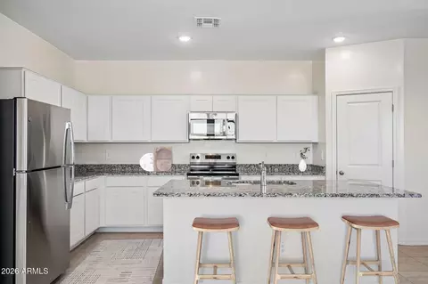 Kitchen - 10136 W Devonshire Ave, Phoenix, AZ 85037 photo 2 of 4