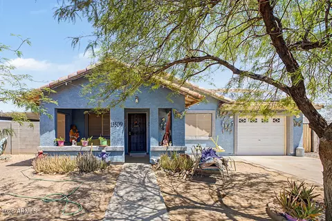 13509 S Silent Rd, Arizona City, AZ 85123