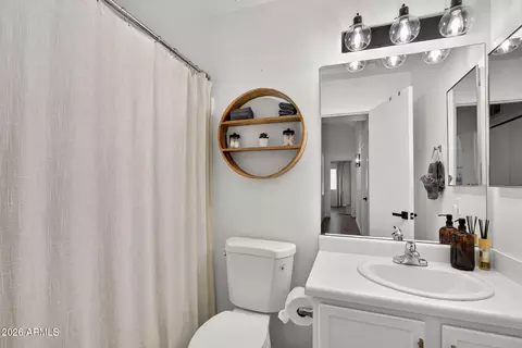 Bath - 2553 E Jasper Dr, Gilbert, AZ 85296 photo 3 of 3