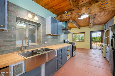 Kitchen - 10145 E Dees Ln, Cornville, AZ 86325 photo 1 of 4