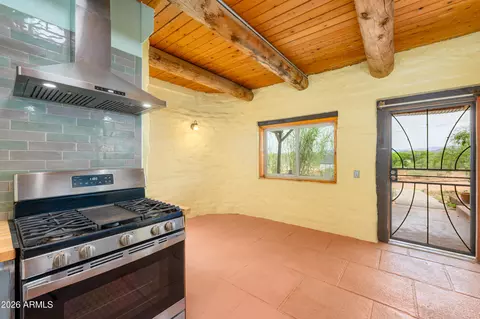 Kitchen - 10145 E Dees Ln, Cornville, AZ 86325 photo 2 of 4