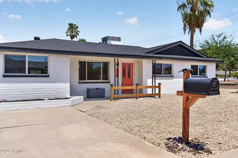 1142 El Camimo Dr, Phoenix, AZ 85020