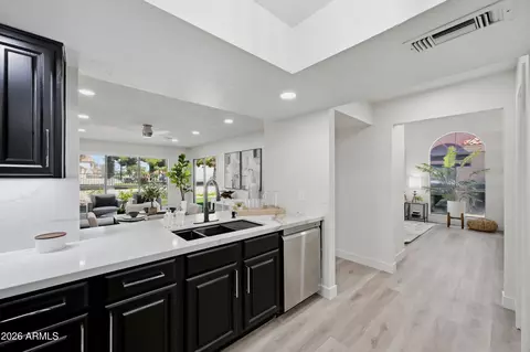 Entry Way - 609 N Granite St, Gilbert, AZ 85234 photo 1 of 1