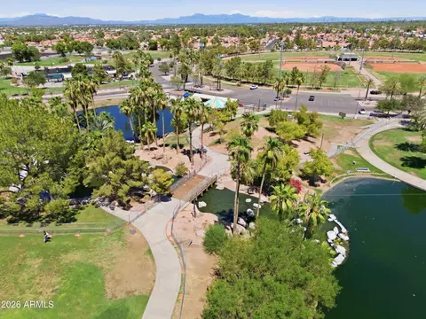 View/Area - 609 N Granite St, Gilbert, AZ 85234 photo 2 of 4