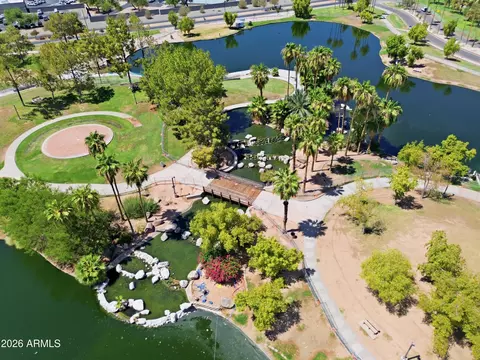 View/Area - 609 N Granite St, Gilbert, AZ 85234 photo 3 of 4