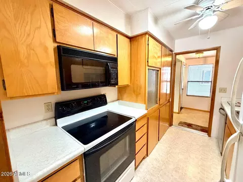 Kitchen - 504 W Johnson Dr, Payson, AZ 85541 photo 2 of 2