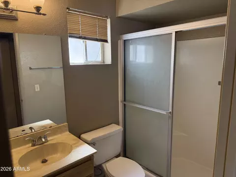 Bath - 1126 E Cheryl Dr, Phoenix, AZ 85020 photo 1 of 1