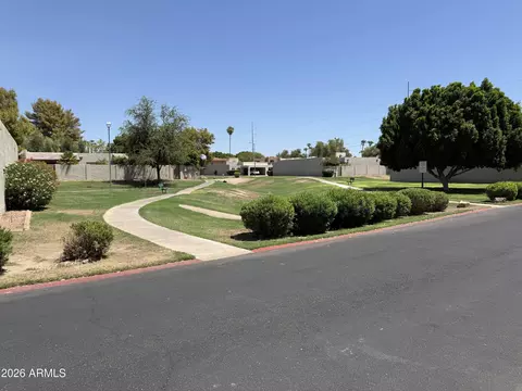 Exterior - 1126 E Cheryl Dr, Phoenix, AZ 85020 photo 5 of 7