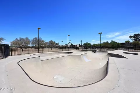 Exterior - 3642 E Renee Dr, Phoenix, AZ 85050 photo 13 of 16