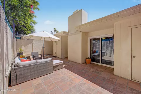 Exterior - 1622 E Borghese Pl, Phoenix, AZ 85016 photo 4 of 9