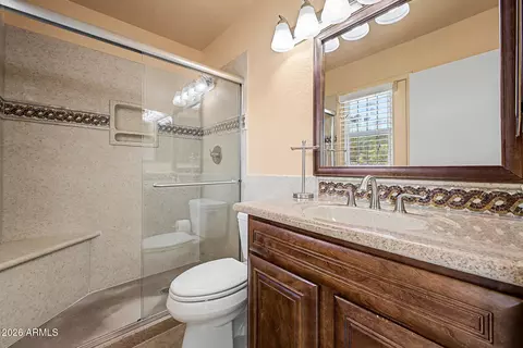 Bath - 2208 E Hearn Rd, Phoenix, AZ 85022 photo 1 of 2