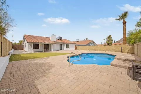 Exterior - 2208 E Hearn Rd, Phoenix, AZ 85022 photo 3 of 7