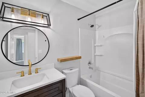 Bath - 705 N Oracle Cir, Mesa, AZ 85203 photo 2 of 3