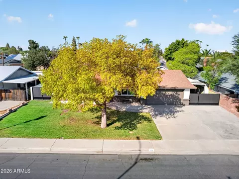 View/Area - 705 N Oracle Cir, Mesa, AZ 85203 photo 1 of 4