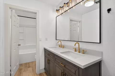 Bath - 705 N Oracle Cir, Mesa, AZ 85203 photo 1 of 3