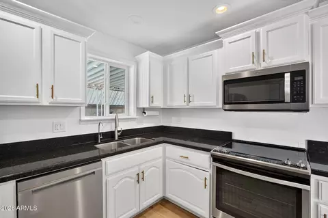 Kitchen - 705 N Oracle Cir, Mesa, AZ 85203 photo 5 of 5