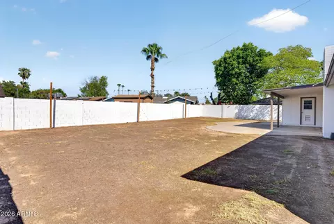 Exterior - 705 N Oracle Cir, Mesa, AZ 85203 photo 4 of 6