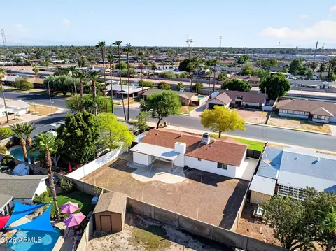 View/Area - 705 N Oracle Cir, Mesa, AZ 85203 photo 3 of 4