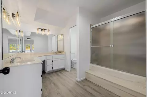 Bath - 1875 E State Ave, Phoenix, AZ 85020 photo 1 of 6