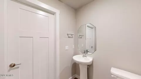 Entry Way - 2824 W Sable Ave, Apache Junction, AZ 85120 photo 6 of 10