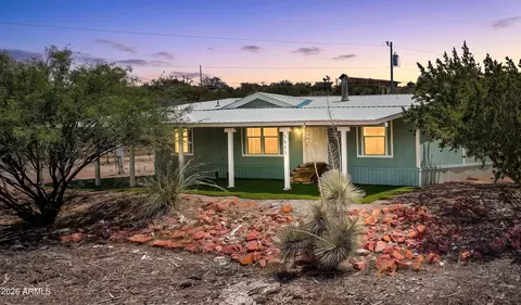5943 N Bordeaux Rd, Rimrock, AZ 86335