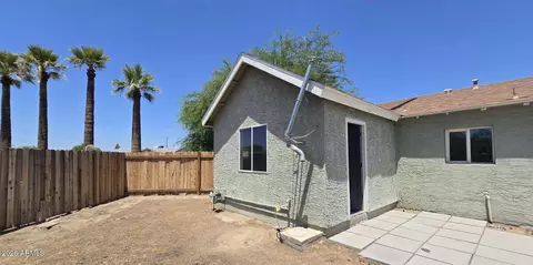 Exterior - 203 W Mission Ln, Phoenix, AZ 85021 photo 4 of 5