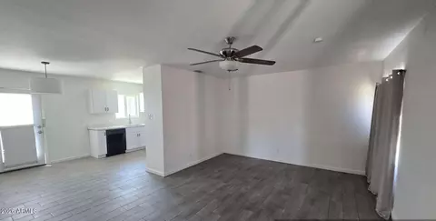 Living - 203 W Mission Ln, Phoenix, AZ 85021 photo 1 of 1