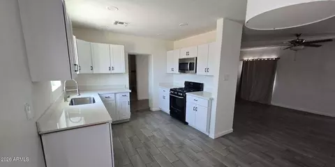 Kitchen - 203 W Mission Ln, Phoenix, AZ 85021 photo 1 of 1