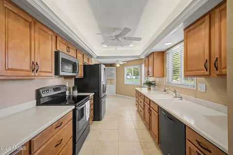 10433 W Hutton Dr, Sun City, AZ 85351