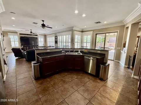 Kitchen - 2925 E Marlene Dr, Gilbert, AZ 85296 photo 8 of 9