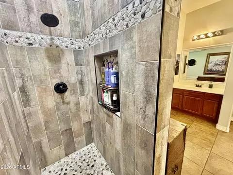Bath - 2925 E Marlene Dr, Gilbert, AZ 85296 photo 5 of 9