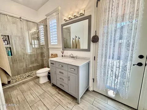 Bath - 2925 E Marlene Dr, Gilbert, AZ 85296 photo 7 of 9