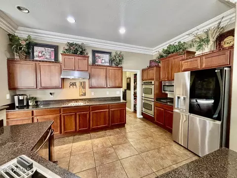 Kitchen - 2925 E Marlene Dr, Gilbert, AZ 85296 photo 4 of 9