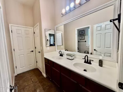 Bath - 2925 E Marlene Dr, Gilbert, AZ 85296 photo 8 of 9