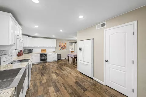 Kitchen - 718 E Sesame St, Tempe, AZ 85283 photo 2 of 3
