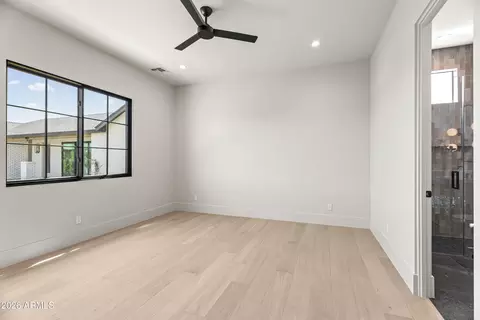 Bedroom - 4119 E Stanford Dr, Phoenix, AZ 85018 photo 3 of 6