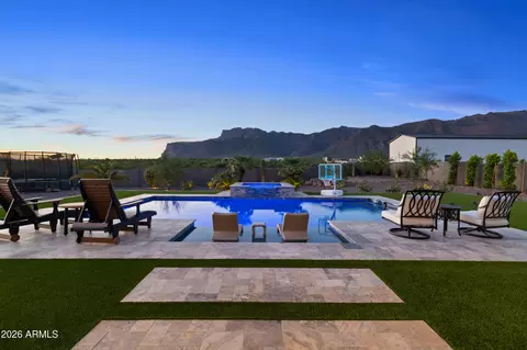 9362 E Cloudview Ave, Gold Canyon, AZ 85118