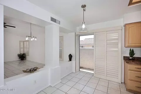 Dining - 912 E Annette Dr, Phoenix, AZ 85022 photo 1 of 2