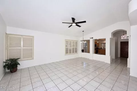 Living - 912 E Annette Dr, Phoenix, AZ 85022 photo 1 of 4