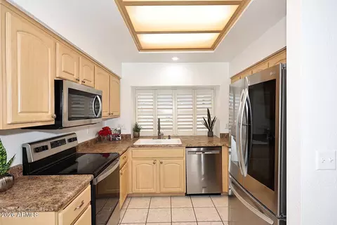 Kitchen - 912 E Annette Dr, Phoenix, AZ 85022 photo 1 of 3