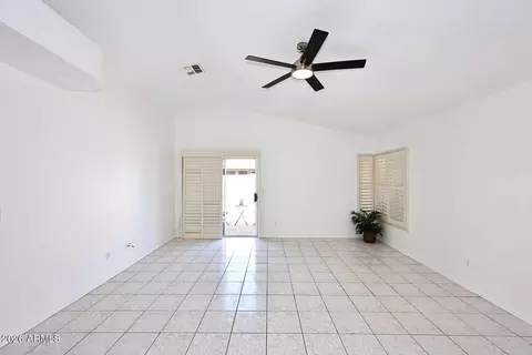Living - 912 E Annette Dr, Phoenix, AZ 85022 photo 3 of 4