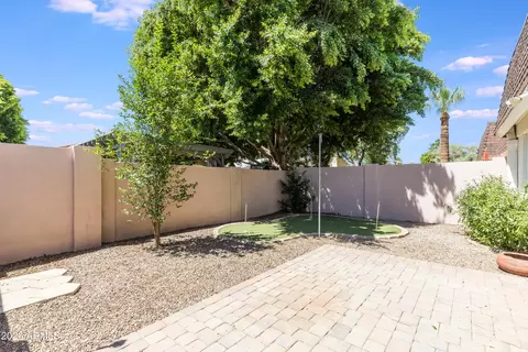 Exterior - 3157 E Hazelwood St, Phoenix, AZ 85016 photo 5 of 8